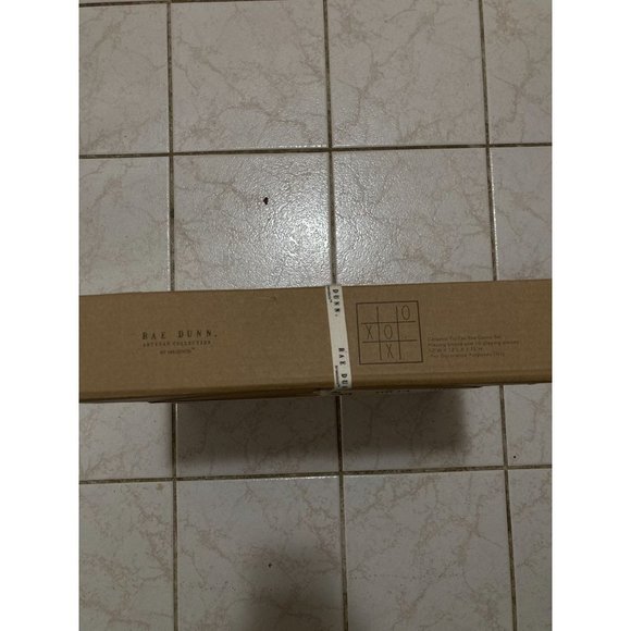 Rae Dunn By Magenta Tic-Tac-Toe Ceramic Game Set NWT Unopened Gift Wrapped - Picture 5 of 7